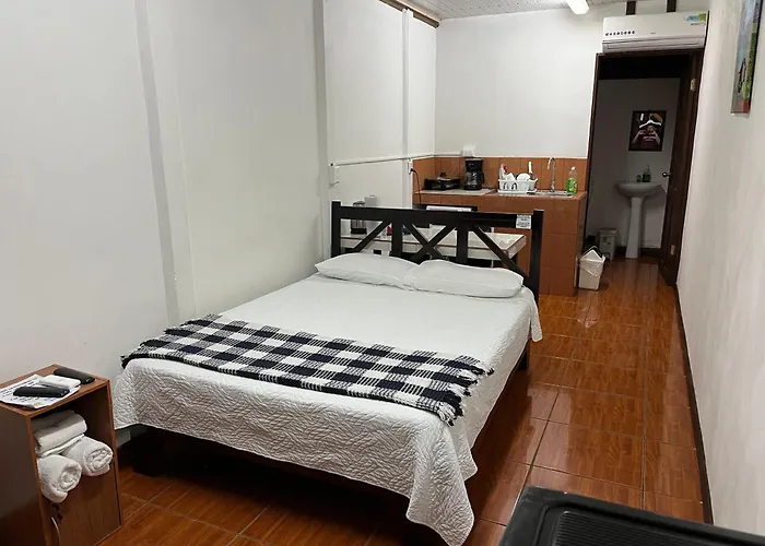 Sleep&Go! Cabinas En Siquirres Centro - Rafting Tour - Tarifa Corporativa Disponible