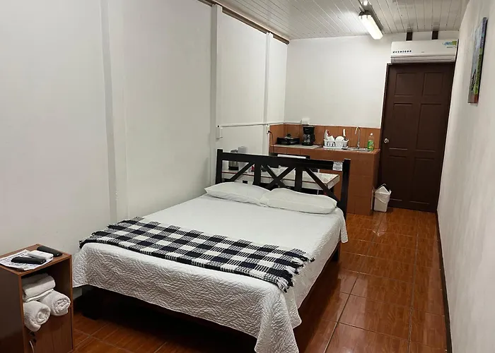 Sleep&Go! Cabinas En Siquirres Centro - Rafting Tour - Tarifa Corporativa Disponible