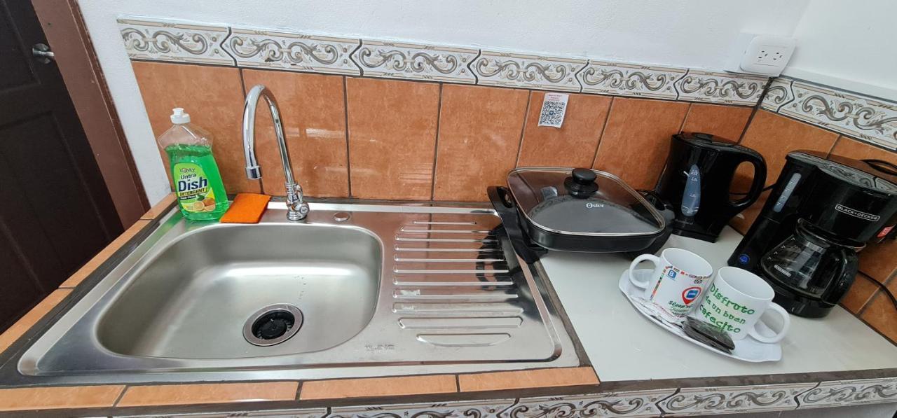 Sleep&go! Cabinas En Siquirres Centro - Rafting Tour - Tarifa Corporativa Disponible Apartment *